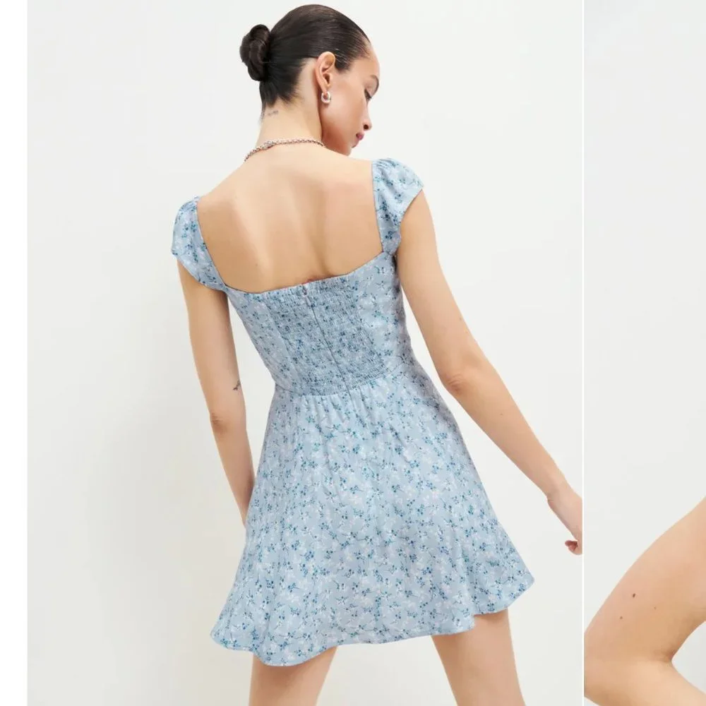 💝ONLY ONE!💝Reformation Tanis Dress in Brooke - Picture 3 of 14